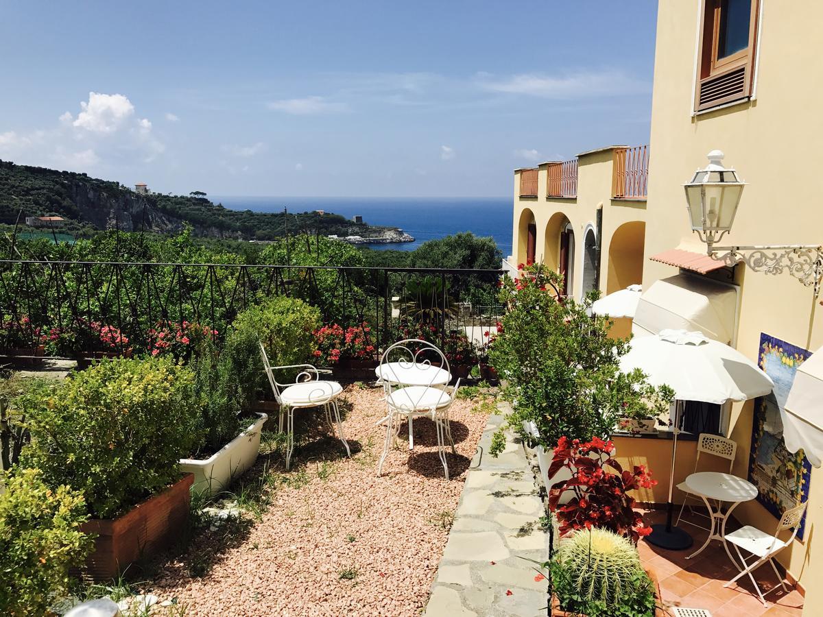 Faraglioni Di Sorrento Guesthouse Zewnętrze zdjęcie